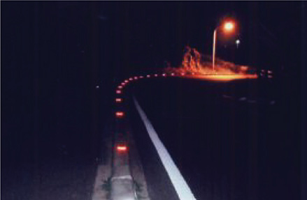 道路　夜 